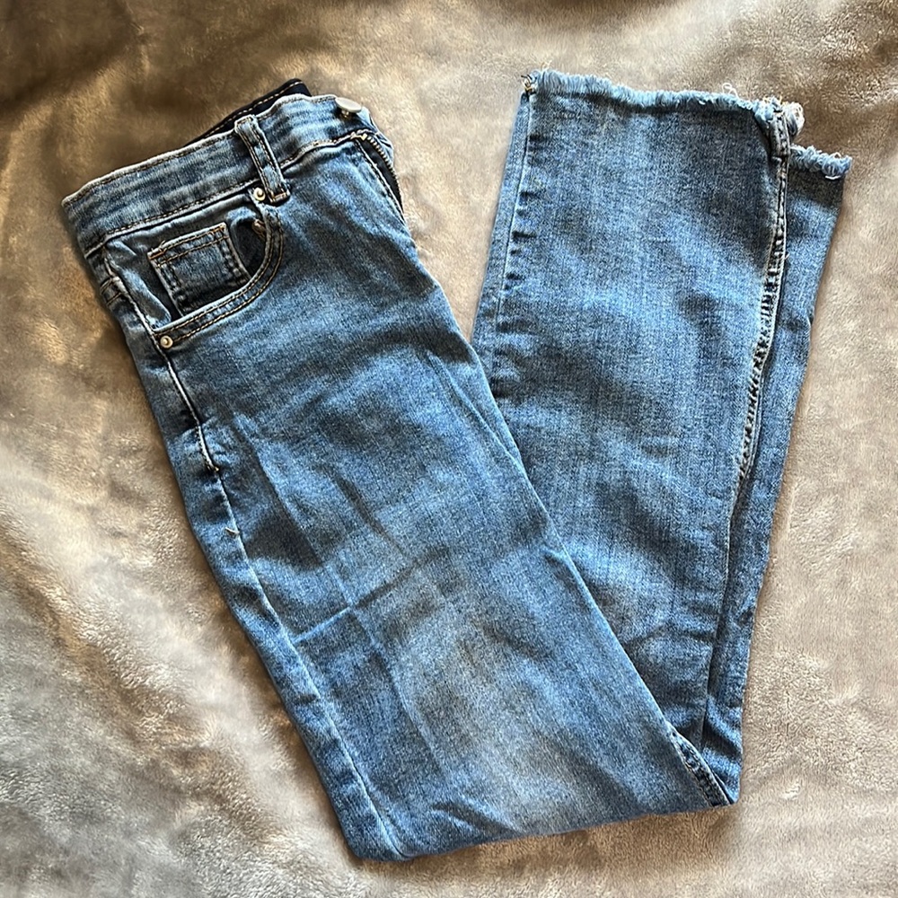 ankle cropped jeans